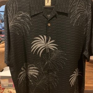 Men’s Hawaiian Palm Tree Button Down Shirt